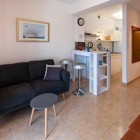Apartment Anamaria With Seaview 佩特坎内 外观 照片