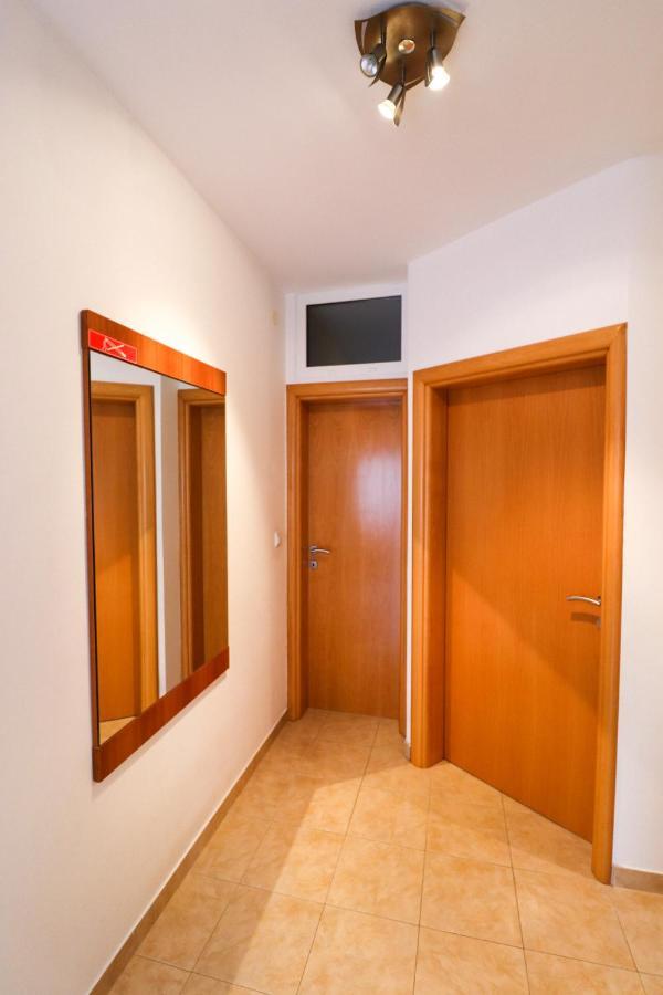 Apartment Anamaria With Seaview 佩特坎内 外观 照片