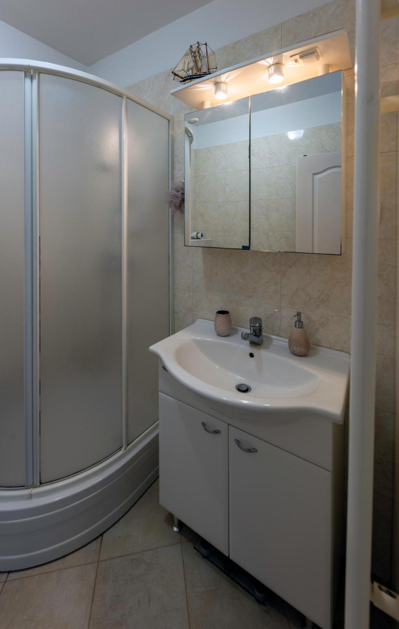 Apartment Anamaria With Seaview 佩特坎内 外观 照片